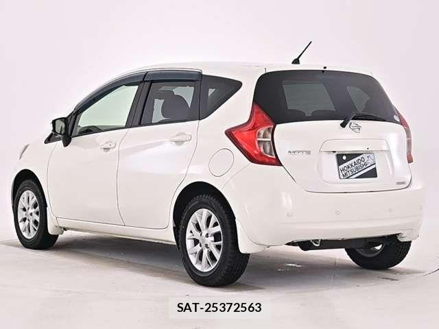 Nissan NOTE 2015-01 8209248-19