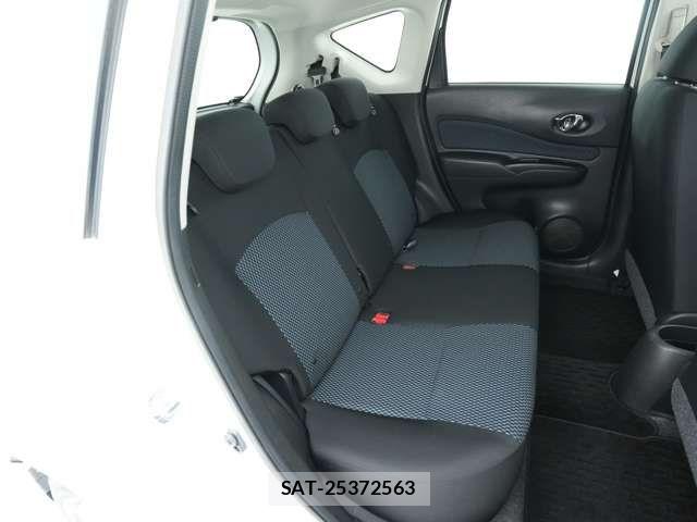 Nissan NOTE 2015-01 8209248-6