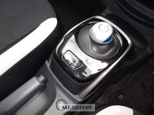 Nissan NOTE 2019-08 8209244-15