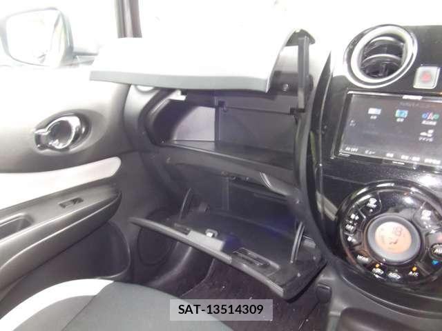 Nissan NOTE 2019-08 8209244-17