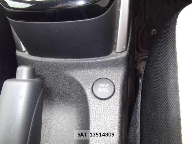 Nissan NOTE 2019-08 8209244-4