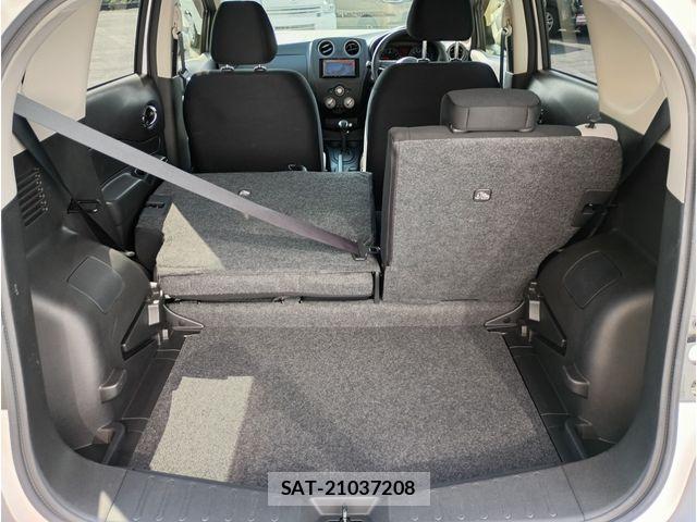 Nissan NOTE 2017-03 8209251-18
