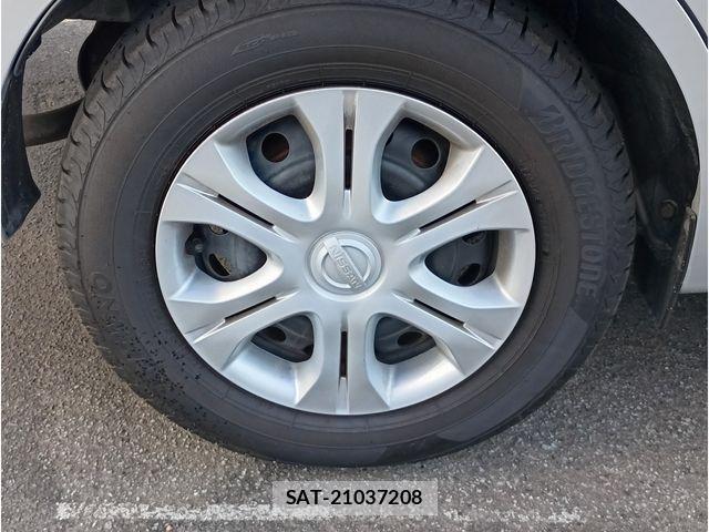 Nissan NOTE 2017-03 8209251-21