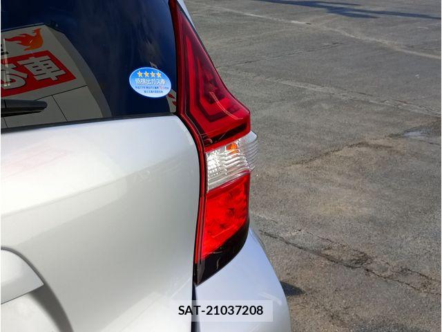 Nissan NOTE 2017-03 8209251-22