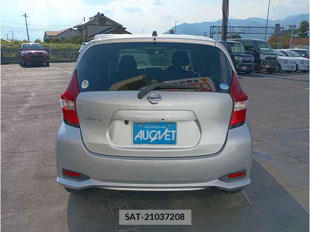 Nissan NOTE 2017-03 8209251-4