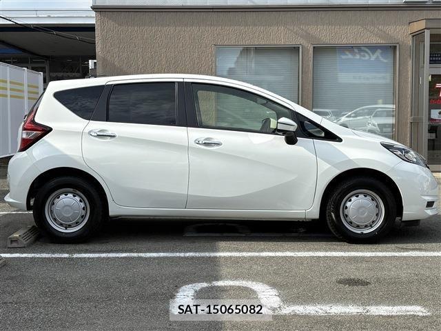 Nissan NOTE 2019-04 8209245-3