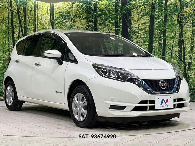 Nissan NOTE 2020-06 8209250-15