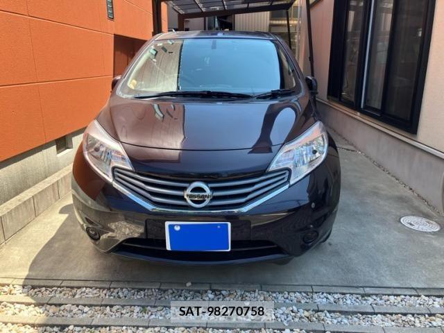 Nissan NOTE 2013-09 8209253-0