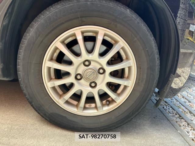 Nissan NOTE 2013-09 8209253-9