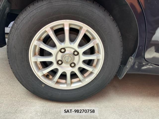 Nissan NOTE 2013-09 8209253-10