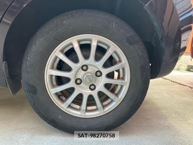 Nissan NOTE 2013-09 8209253-7