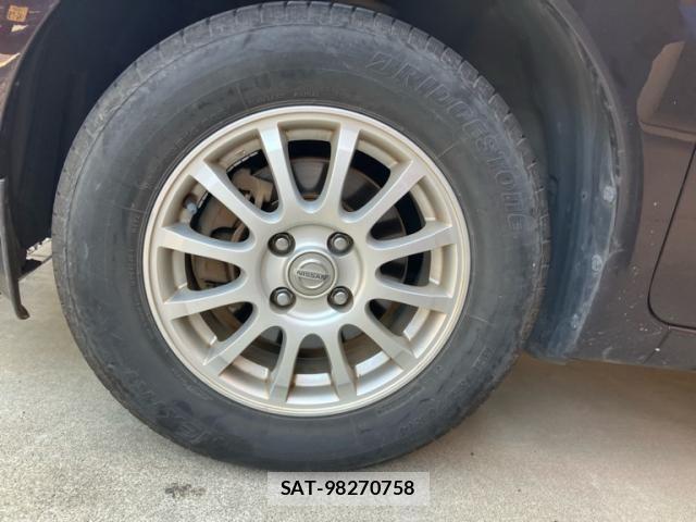Nissan NOTE 2013-09 8209253-8