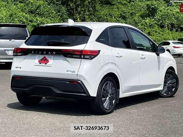 Nissan NOTE 2022-05 8209242-2