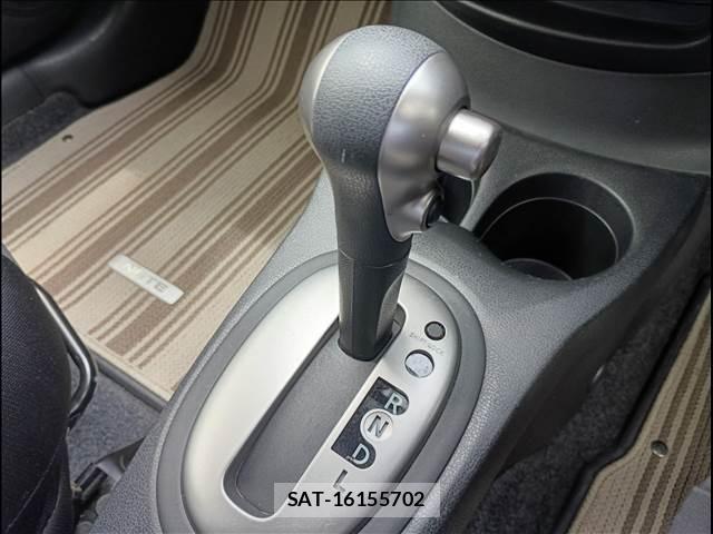 Nissan NOTE 2017-03 8231121-10