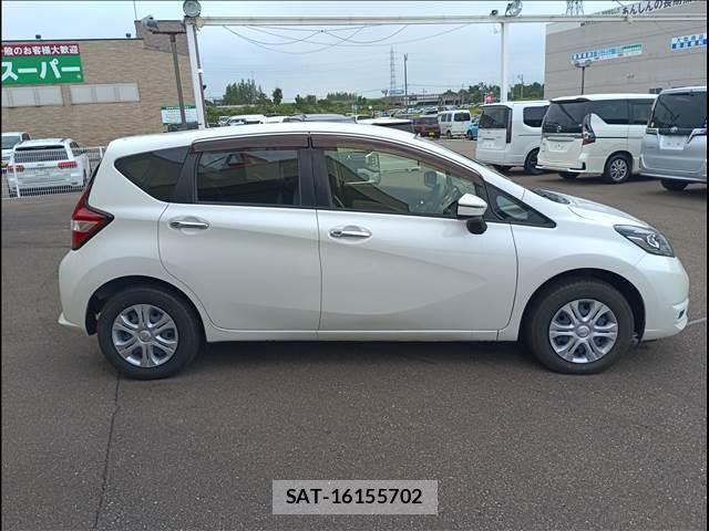 Nissan NOTE 2017-03 8231121-3