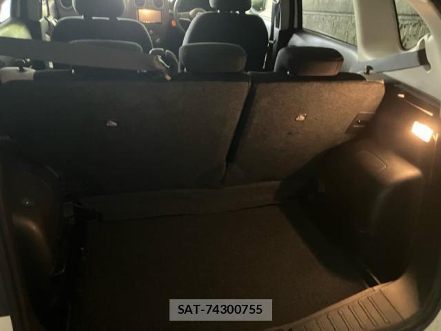 Nissan NOTE 2019-02 8231122-10