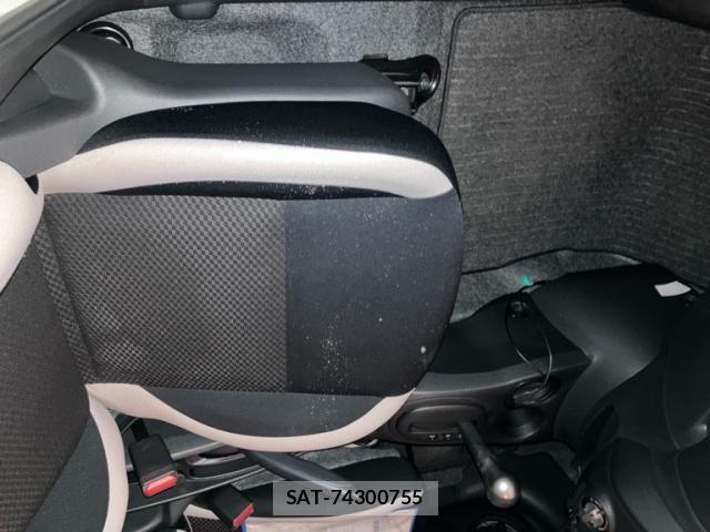 Nissan NOTE 2019-02 8231122-16