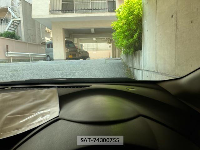 Nissan NOTE 2019-02 8231122-20