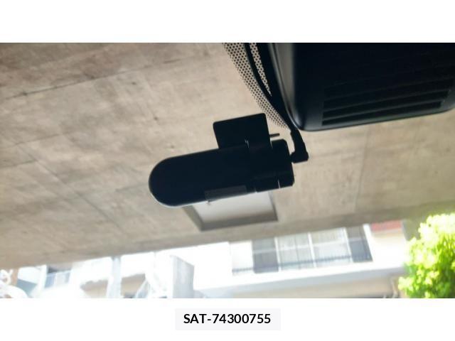 Nissan NOTE 2019-02 8231122-25
