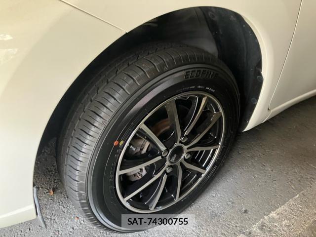 Nissan NOTE 2019-02 8231122-8