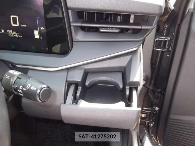 Nissan NOTE 2023-10 8231115-17