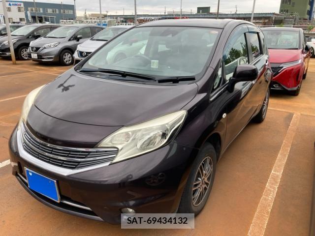 Nissan NOTE 2014-03 8246208-0