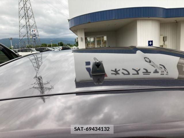 Nissan NOTE 2014-03 8246208-9