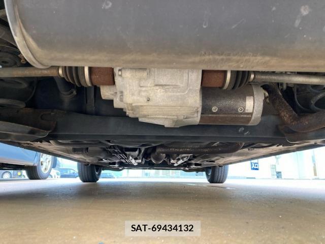 Nissan NOTE 2014-03 8246208-7