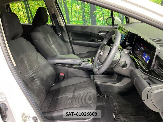 Nissan NOTE 2021-11 8246206-7