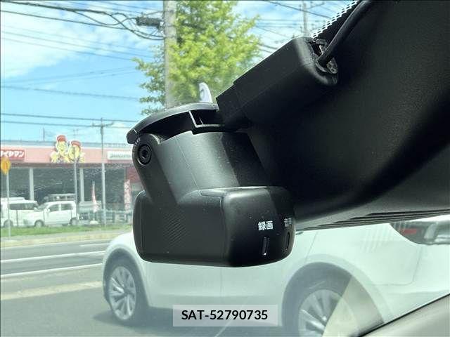 Nissan NOTE 2021-11 8246207-26