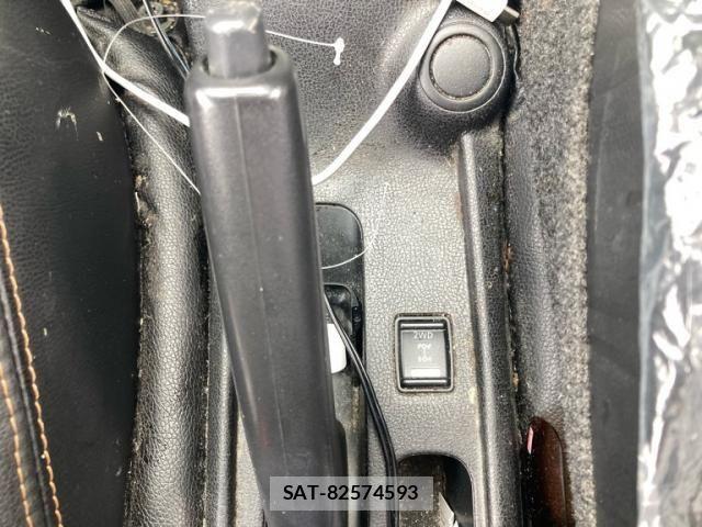 Nissan NOTE 2016-03 8316080-18