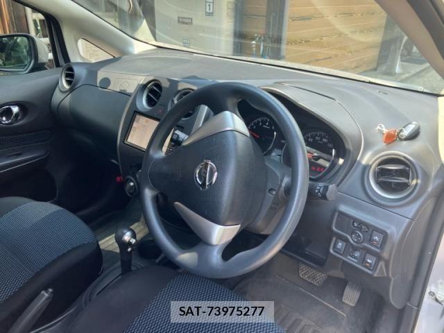 Nissan NOTE 2016-08 8337190-7