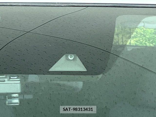 Nissan NOTE 2019-04 8337189-4