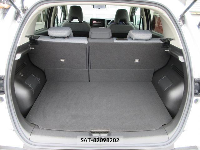 Nissan NOTE 2021-07 8355236-28