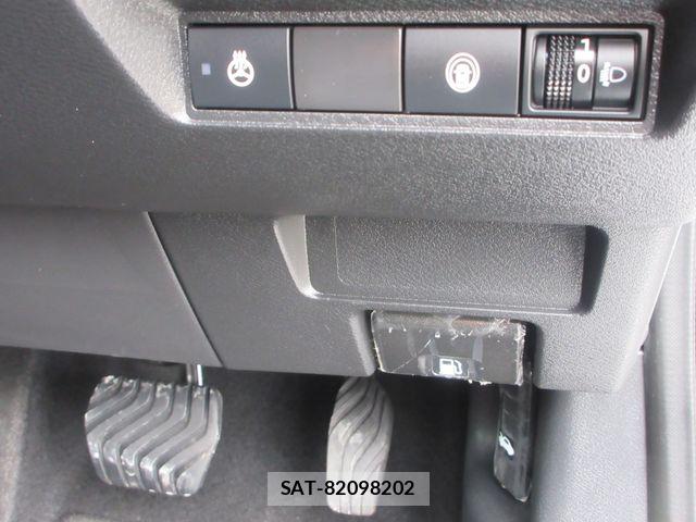 Nissan NOTE 2021-07 8355236-4