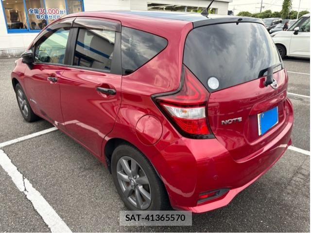 Nissan NOTE 2018-08 8367802-1