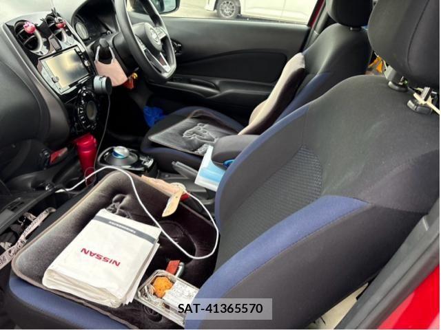 Nissan NOTE 2018-08 8367802-4