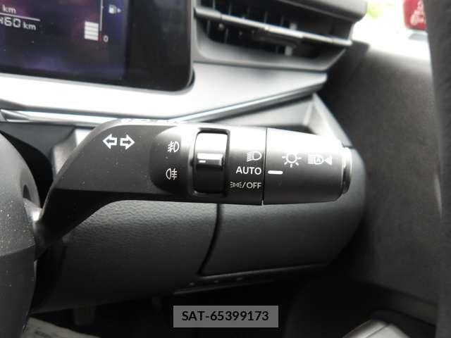 Nissan NOTE 2025-09 8367796-6