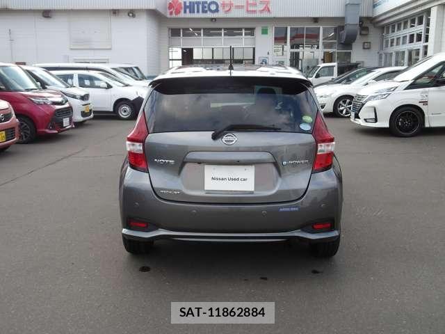 Nissan NOTE 2018-07 8367801-3