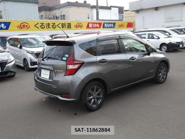 Nissan NOTE 2018-07 8367801-4