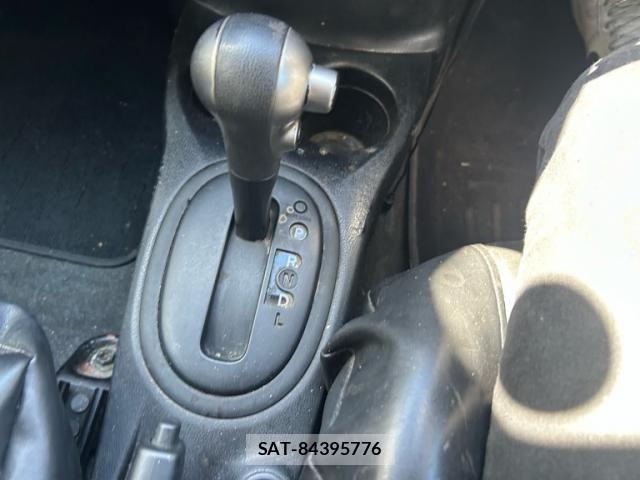 Nissan NOTE 2013-03 8371979-22