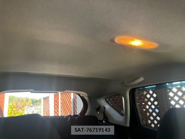 Nissan NOTE 2015-12 8414058-17