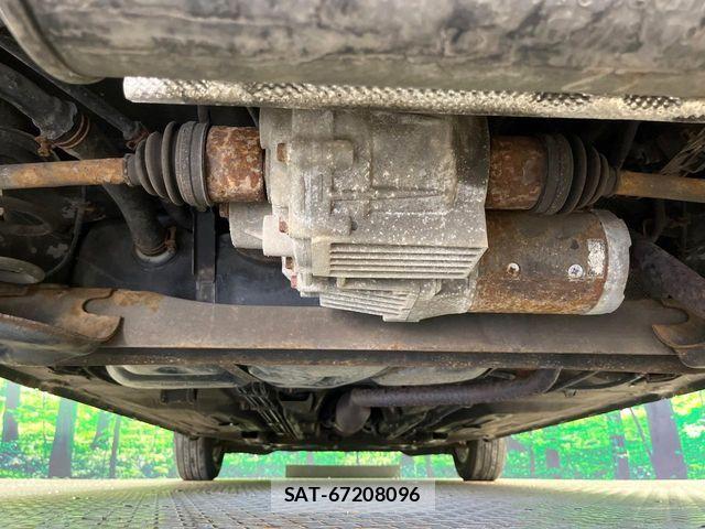 Nissan NOTE 2013-09 8438624-18