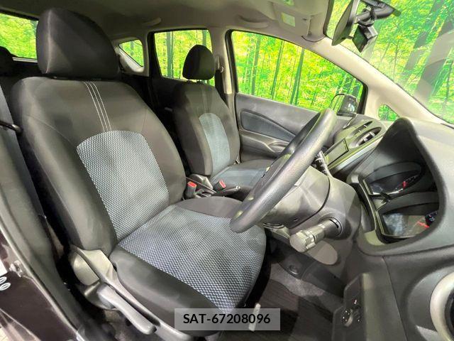 Nissan NOTE 2013-09 8438624-6