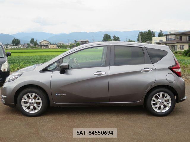 Nissan NOTE 2019-07 8526344-4