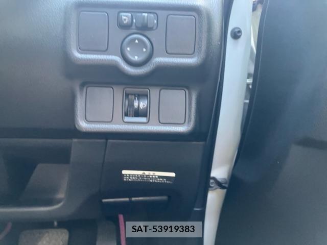 Nissan NOTE 2014-02 8563015-19