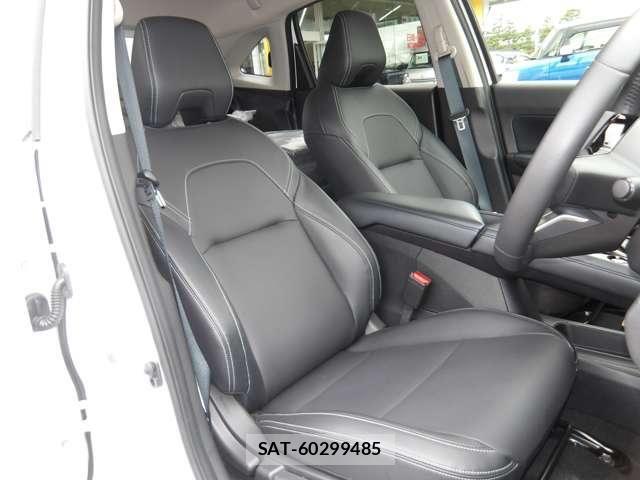 Nissan NOTE 2025-10 8563011-12