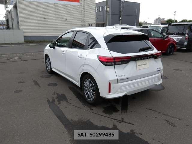 Nissan NOTE 2025-10 8563011-2