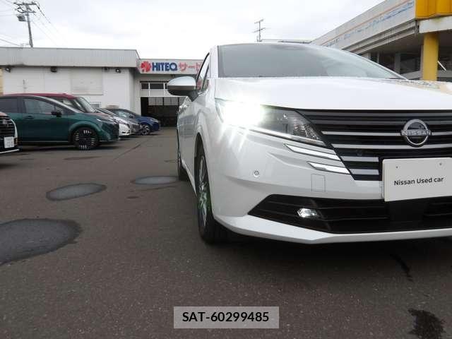 Nissan NOTE 2025-10 8563011-7