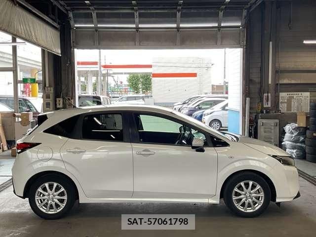 Nissan NOTE 2021-12 8563013-4